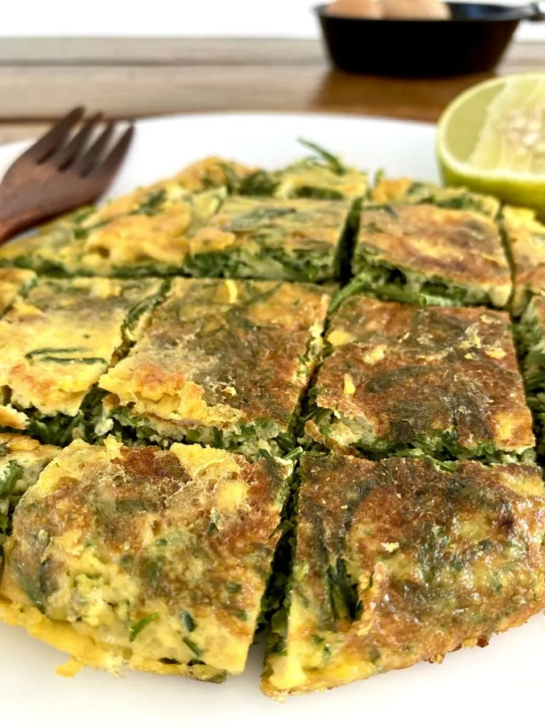 Thai Cha-Om Omelette Recipe (Acacia Leaves Egg)