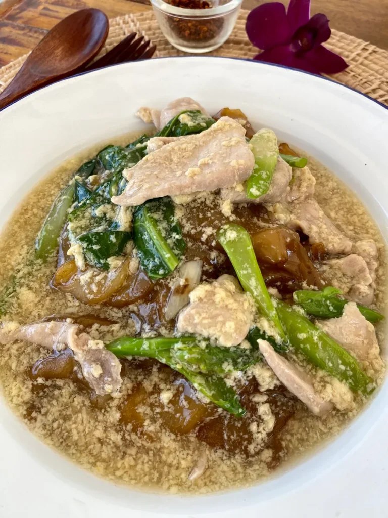 Lad Na Noodles Recipe (Rad Na Thai Gravy)