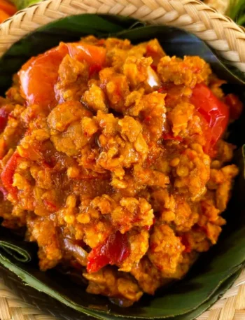 Close-up of nam prik ong, a Thai pork and tomato dipping sauce.