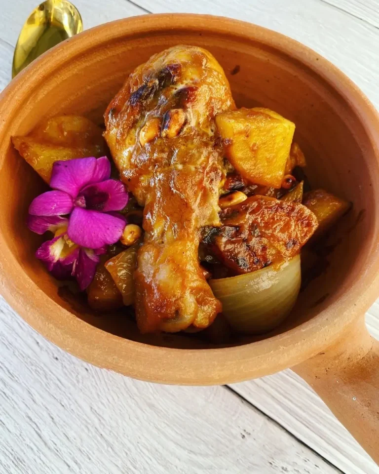 Authentic Thai Massaman Chicken Curry Recipe