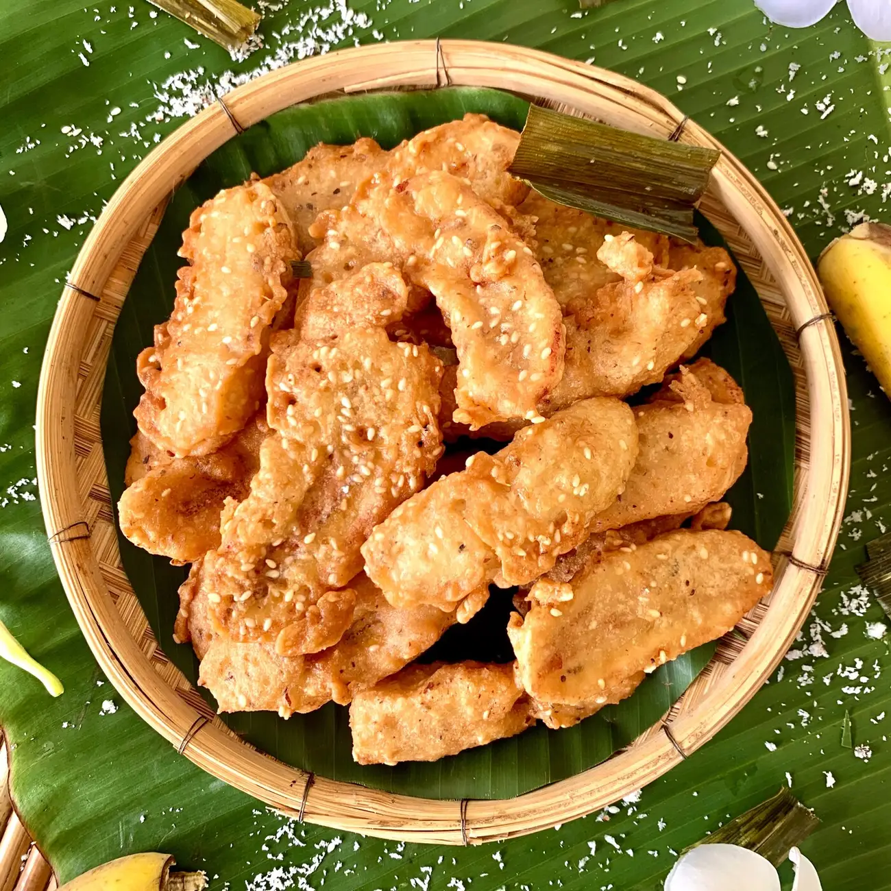 Thai-fried-bananas.webp