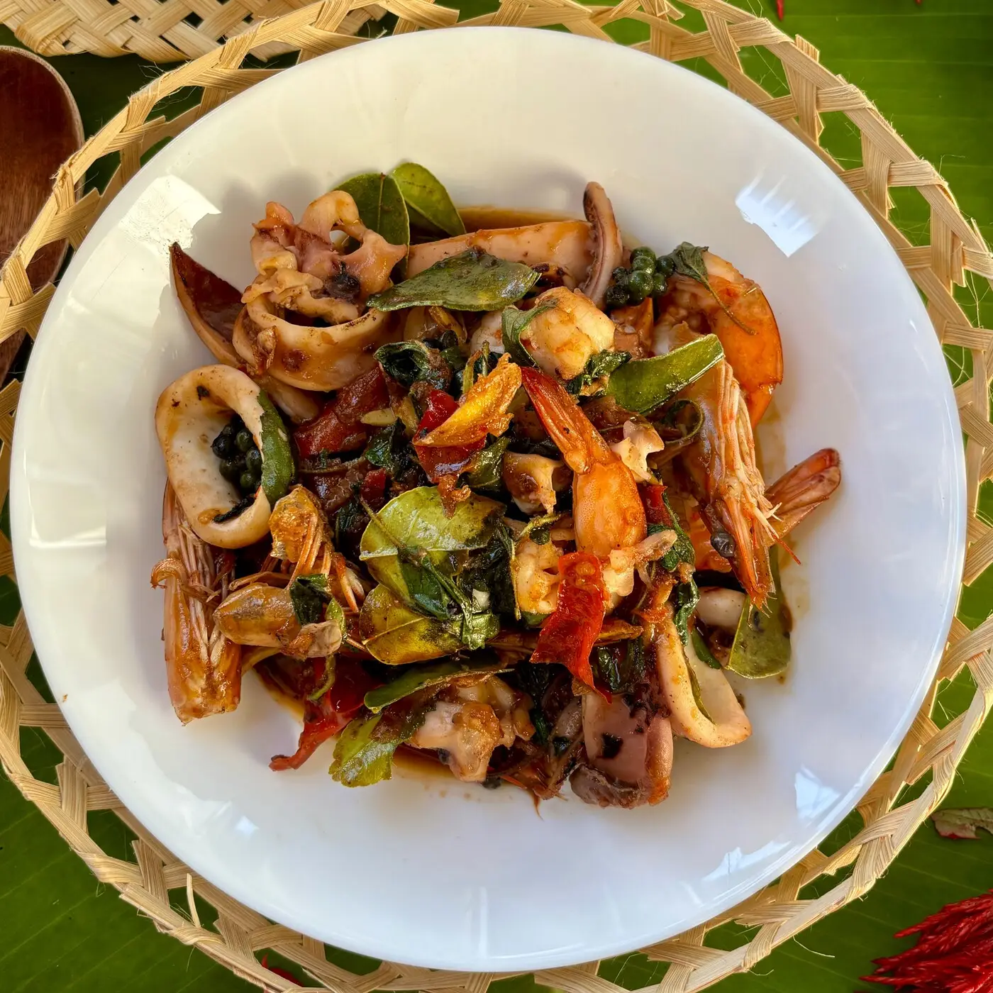 pad-cha-talay-seafood-stir-fry