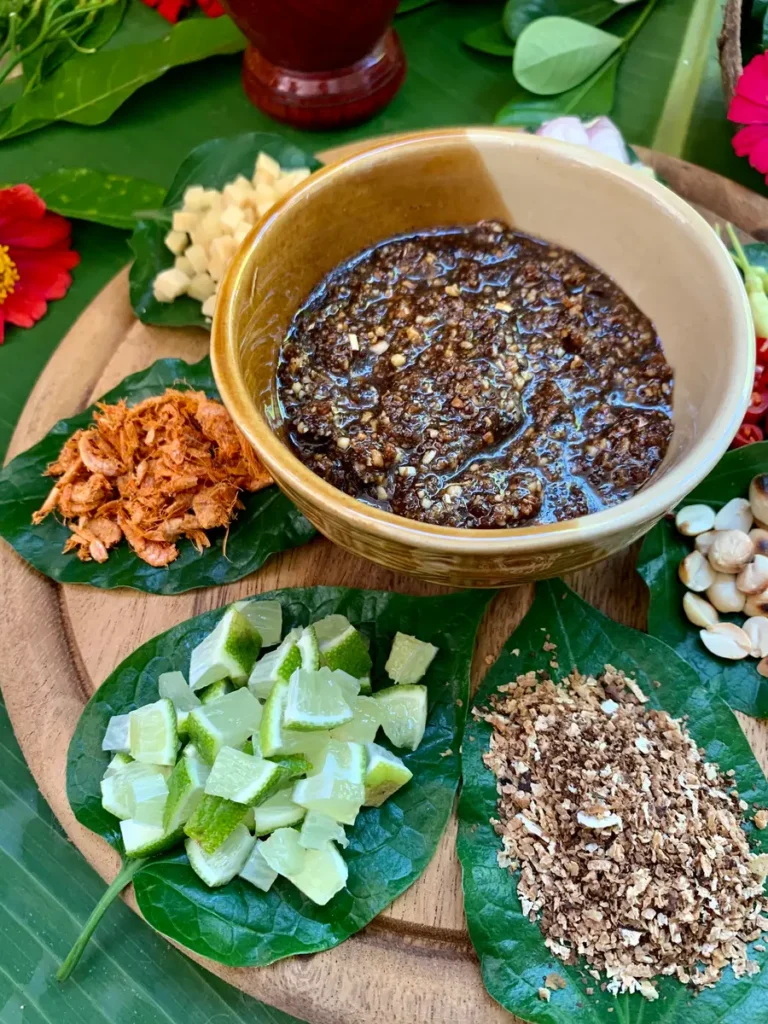 Miang Kham Recipe With Sauce Thai Leaf Wrapped Bites เมี่ยงคำ