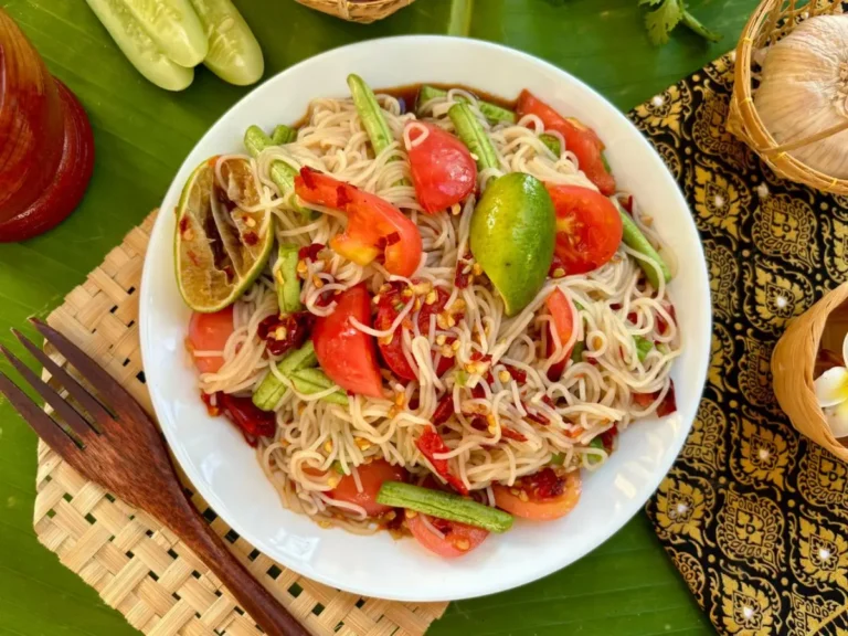 Thum Khao Poon Recipe (Easy Rice Vermicelli Salad)