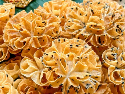 Thai Lotus Flower Cookies Recipe (Kanom Dok Jok)