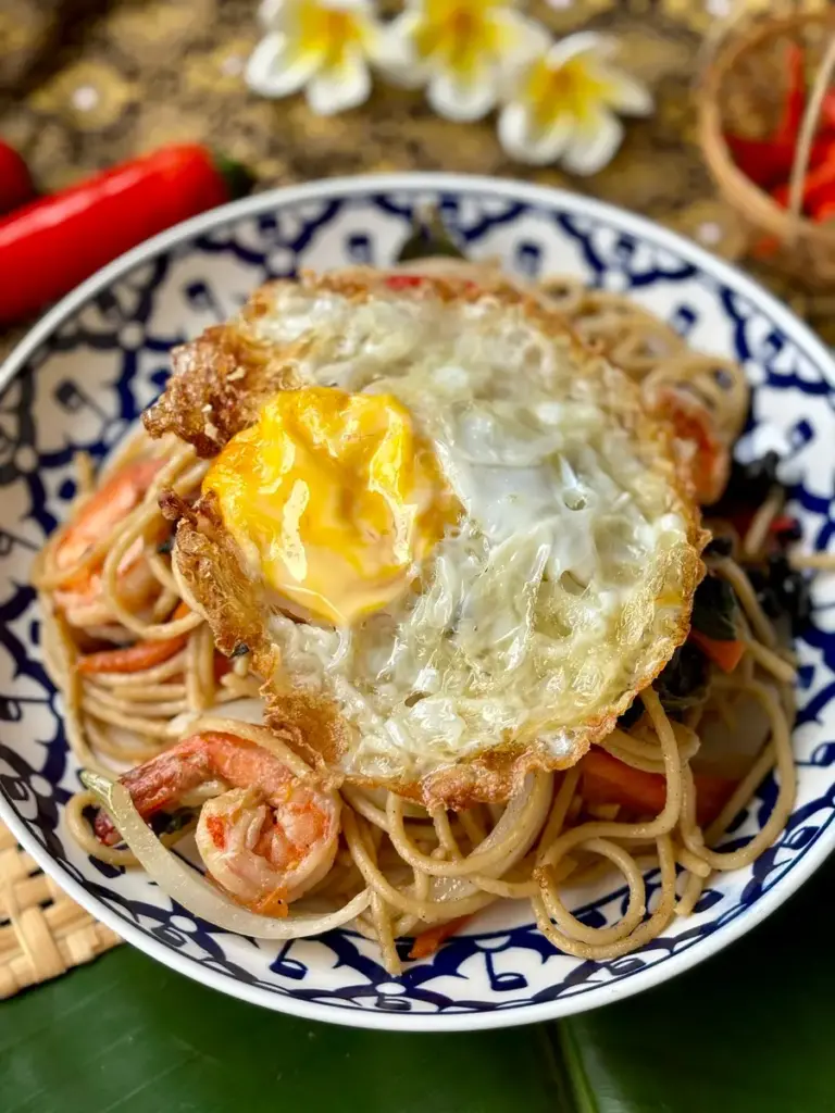 Thai Fried Egg Recipe (Kai Dao)